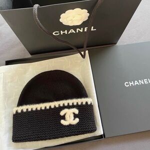 CHANEL Black and White Knit Hat